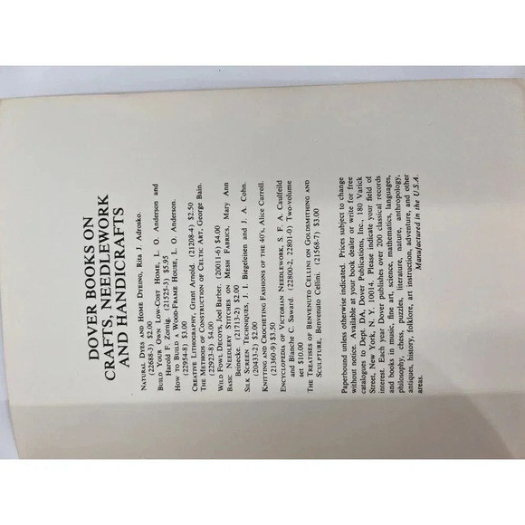 Dover Needleworks Series Baroque Designs and Persian Rug Motifs for Needlepoint - Picture 9 of 10